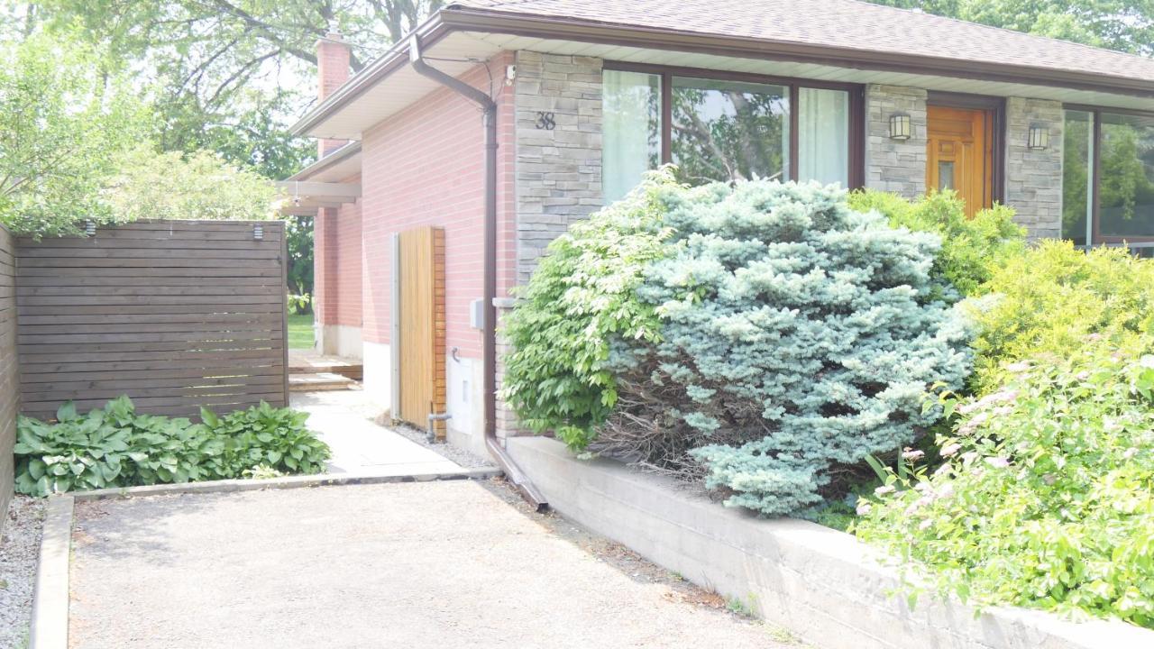 Richview Gardens Apartment Toronto Exterior photo